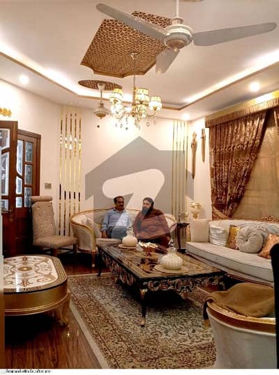 ڈی ایچ اے فیز 1 - بلاک این فیز 1,ڈیفنس (ڈی ایچ اے),لاہور میں 5 کمروں کا 17 مرلہ مکان 5.3 کروڑ میں برائے فروخت۔ ڈی ایچ اے فیز 1 - بلاک این فیز 1,ڈیفنس (ڈی ایچ اے),لاہور میں 5 کمروں کا 17 مرلہ مکان 5.3 کروڑ میں برائے فروخت۔