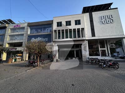 8 Marla VVIP Location Commercial Building For Rent