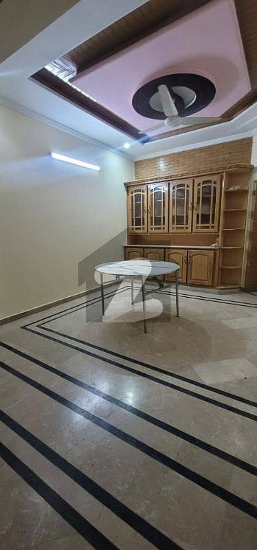 Upper Portion For Rent In G-13 (14 Marla) Main Double Road