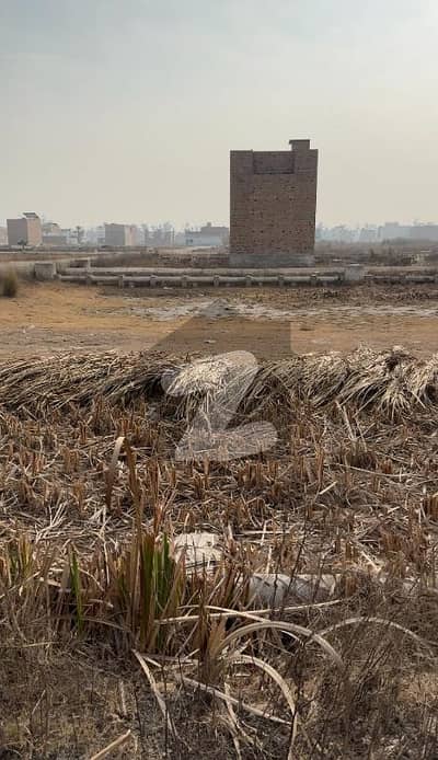 مسلم ایجوکیشن سٹی جی ٹی روڈ,نوشہرہ میں 5 مرلہ رہائشی پلاٹ 30.0 لاکھ میں برائے فروخت۔