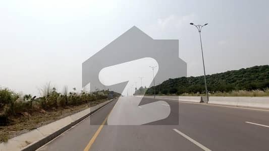 سی پندرہ اسلام آباد میں 1 کنال رہائشی پلاٹ 3.35 کروڑ میں برائے فروخت۔