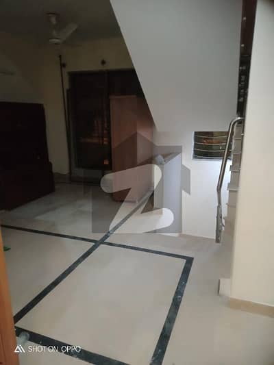 جی ۔ 14/4 جی ۔ 14,اسلام آباد میں 3 کمروں کا 10 مرلہ بالائی پورشن 1.1 لاکھ میں کرایہ پر دستیاب ہے۔