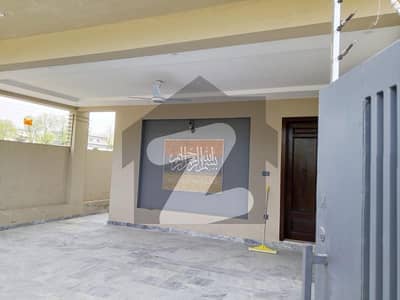B-17 Islamabad Multi Garden B Block Available 10 Full House For Rent