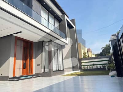 1 KANAL BRAND NEW HOUES FOR SALE IN VALENCIA TOWN BLOCK B BIJLI PANI AVAILABLE READY TO POSSION ALL FACILTY AVAILABLE