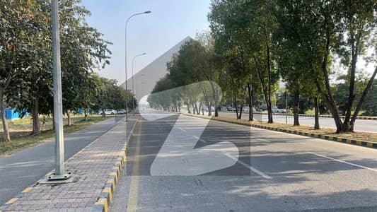 ڈی ایچ اے فیز 7 - بلاک ٹی فیز 7,ڈیفنس (ڈی ایچ اے),لاہور میں 1 کنال رہائشی پلاٹ 2.9 کروڑ میں برائے فروخت۔