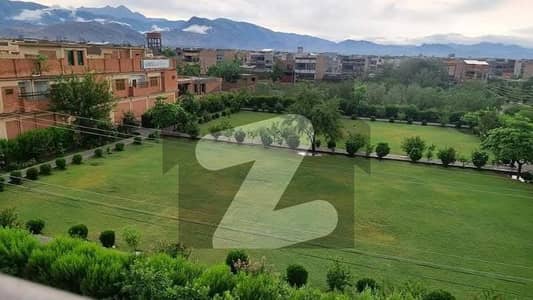 Prime location 1 Kanal Plot | Walking Distance Central Park & Masjid Market