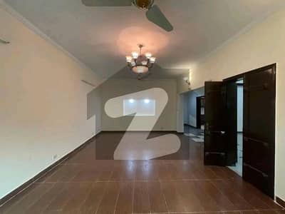 5 bed House available for sale in Askari 11 sec-B Lahore