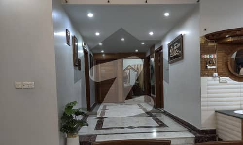 400 Square Yards House For Sale In Johar Block-2