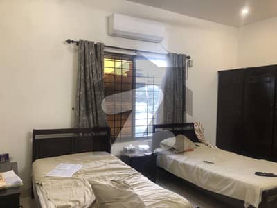 400 Square Yard Bungalow For Sale