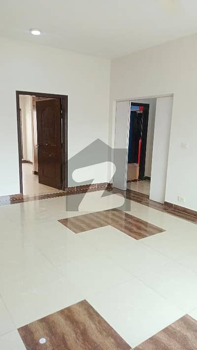 Special 3 bed apartment available for sale in Askari 11 sec-A Lahore