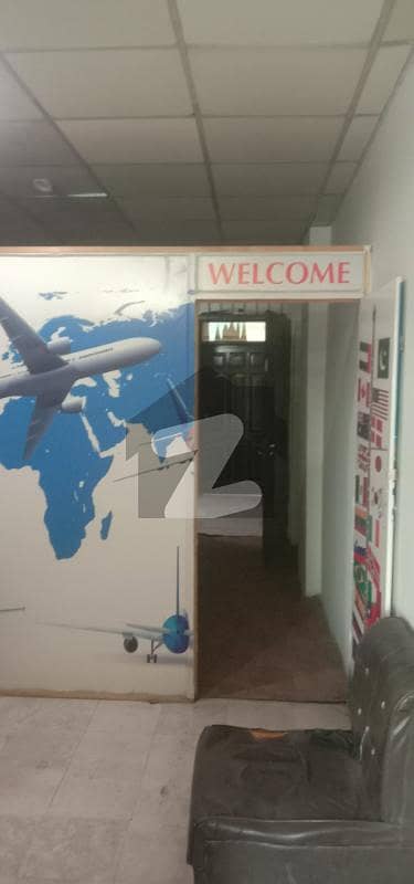 ایف ۔ 11 مرکز ایف ۔ 11,اسلام آباد میں 3 کمروں کا 2 مرلہ دفتر 48.0 ہزار میں کرایہ پر دستیاب ہے۔