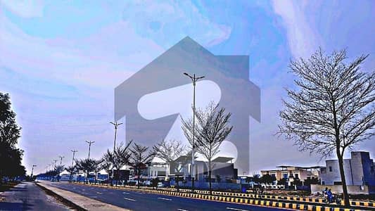 ڈی ایچ اے فیز 8 - بلاک ٹی فیز 8,ڈیفنس (ڈی ایچ اے),لاہور میں 1 کنال رہائشی پلاٹ 4.5 کروڑ میں برائے فروخت۔