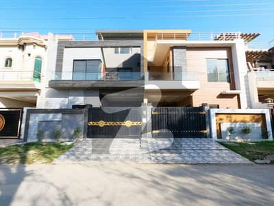 5 Marla Facing Park House For Sale Hot Location