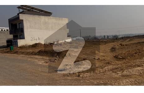 STREET 68 PLOT CORNER SUN FACE 70ft ROAD DRICT owner For Sale