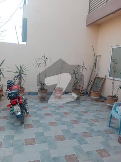 ٹیک ٹاؤن (ٹی این ٹی کالونی) ستیانہ روڈ,فیصل آباد میں 6 کمروں کا 10 مرلہ مکان 2.0 لاکھ میں کرایہ پر دستیاب ہے۔