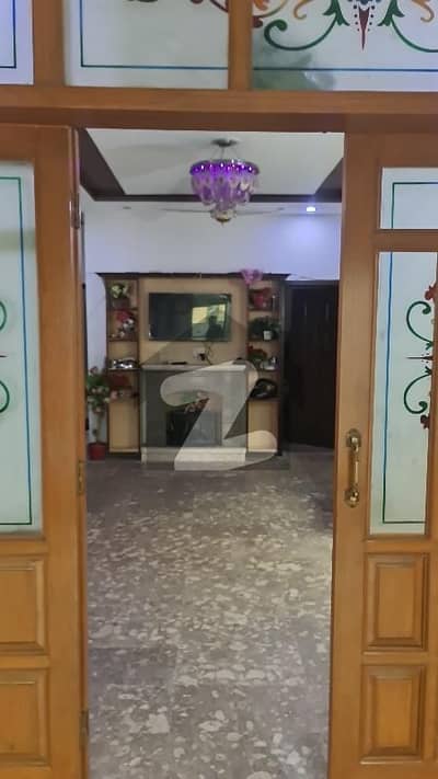 8 marla corner house