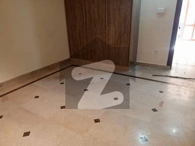 جی ۔ 10/4 جی ۔ 10,اسلام آباد میں 3 کمروں کا 6 مرلہ مکان 1.3 لاکھ میں کرایہ پر دستیاب ہے۔