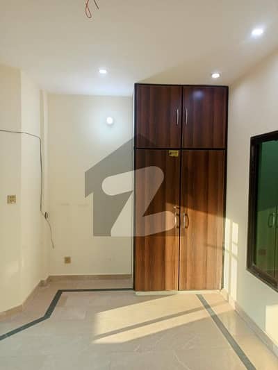 Beautiful Room available for rent johar town f block