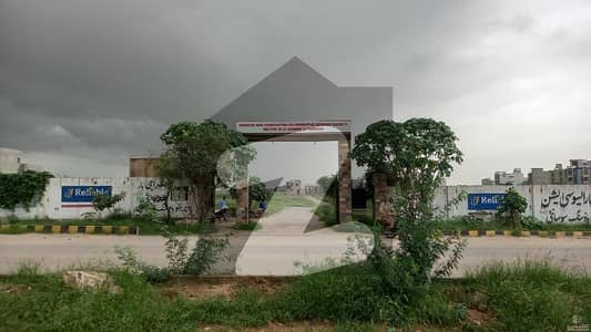 Leased 240 Sq Yards Plot Karachi Bar 25A, Scheme 33 | Ideal Investor Deal