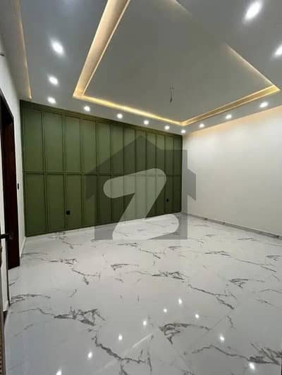 PUNJABI SAUDAGRAN PHASE 1 BRAND NEW HOUSE 24O SQY