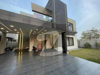 ڈی ایچ اے فیز 6 - بلاک جے فیز 6,ڈیفنس (ڈی ایچ اے),لاہور میں 5 کمروں کا 1 کنال مکان 11.75 کروڑ میں برائے فروخت۔