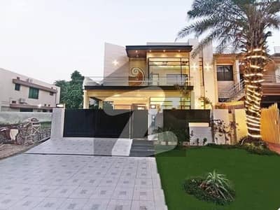 20 MARLA ELEGANT AND FULLY MAINTAINED SUPER HOT LOCATED BRAND NEW BUNGALOW IS AVAILABLE IN THE BEST BLOCK OF DHA LAHORE.