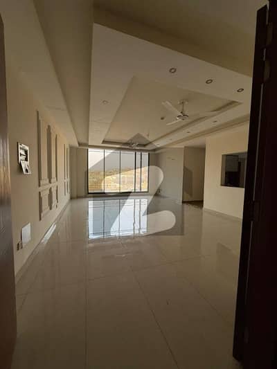 بنی گالہ اسلام آباد میں 10 مرلہ فلیٹ 1.1 لاکھ میں کرایہ پر دستیاب ہے۔