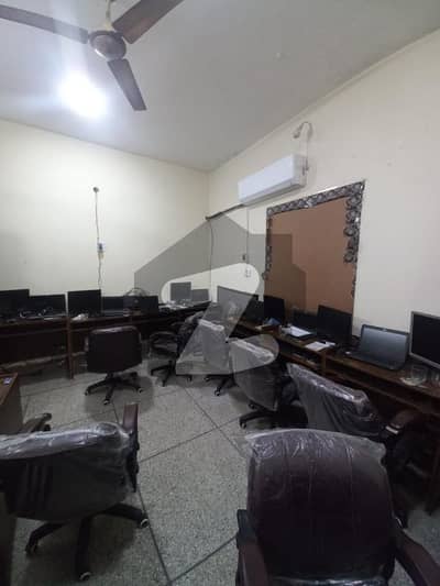 Iqbal Town 5 Marla 3 Bed Independent Upper Portion Bachelors Or Silent Offices At Scheme Mor