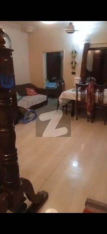 3 BED DRAWING DINNING FLAT FOR SALE AT PECHS