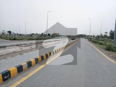 ڈی ایچ اے فیز 5 ۔ بلاک ایم ایکسٹینشن ڈی ایچ اے فیز 5,ڈی ایچ اے ڈیفینس,لاہور میں 1 کنال رہائشی پلاٹ 3.2 کروڑ میں برائے فروخت۔