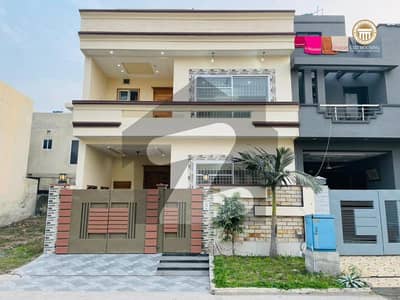 سٹی ہاؤسنگ سوسائٹی گوجرانوالہ میں 4 کمروں کا 5 مرلہ مکان 1.65 کروڑ میں برائے فروخت۔