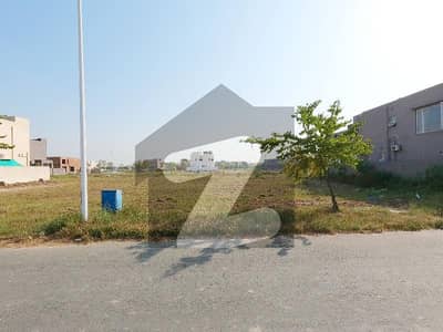 Centrally Located Residential Plot For Sale In DHA Phase 7 - Block U Available