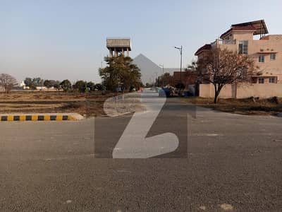 ڈی ایچ اے 9 ٹاؤن ۔ بلاک اے ڈی ایچ اے 9 ٹاؤن,ڈیفنس (ڈی ایچ اے),لاہور میں 5 مرلہ رہائشی پلاٹ 1.25 کروڑ میں برائے فروخت۔