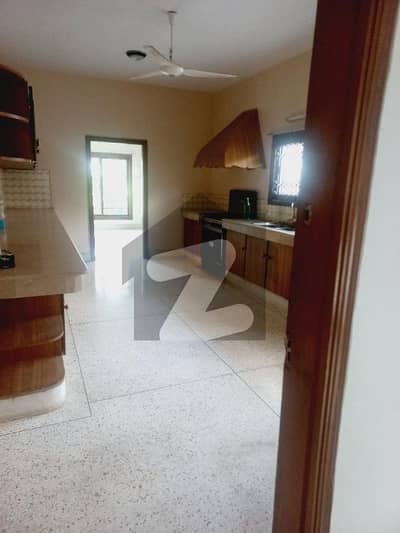 ڈی ایچ اے فیز 5 ڈی ایچ اے ڈیفینس,کراچی میں 5 کمروں کا 2 کنال مکان 6.5 لاکھ میں کرایہ پر دستیاب ہے۔