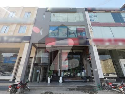 ڈی ایچ اے فیز 4 - بلاک ڈیڈی فیز 4,ڈیفنس (ڈی ایچ اے),لاہور میں 4 مرلہ عمارت 13.0 کروڑ میں برائے فروخت۔