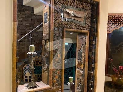 ڈی ایچ اے فیز 5 ڈی ایچ اے ڈیفینس,کراچی میں 6 کمروں کا 2 کنال مکان 8.0 لاکھ میں کرایہ پر دستیاب ہے۔