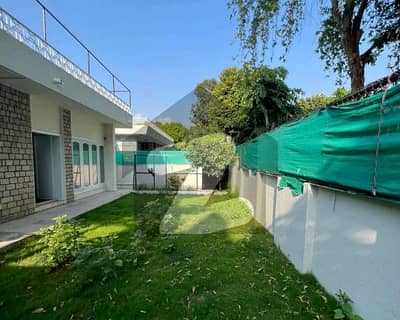 Ready To sale A House 20 Marla In F-8/1 Islamabad