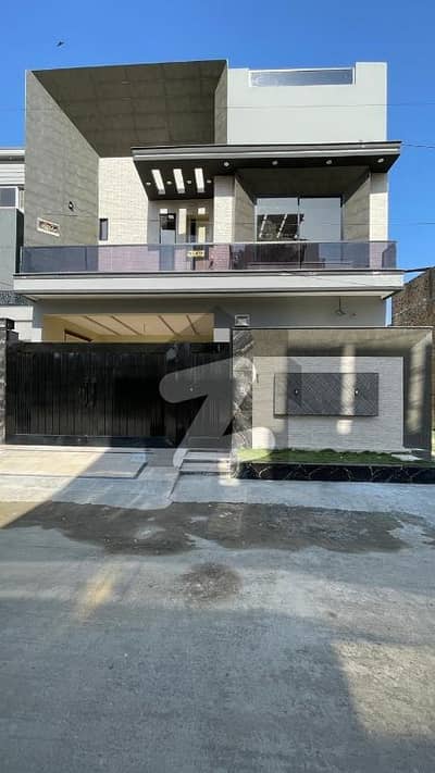 A Prime Location House Of 7 Marla In Sufiyan Garden