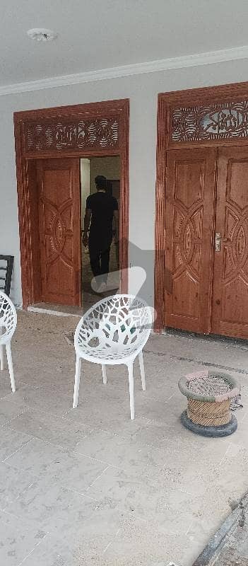 بنی گالہ اسلام آباد میں 3 کمروں کا 1 کنال زیریں پورشن 1.3 لاکھ میں کرایہ پر دستیاب ہے۔