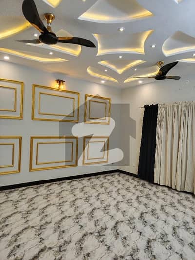 بنی گالہ اسلام آباد میں 2 کمروں کا 5 مرلہ زیریں پورشن 40.0 ہزار میں کرایہ پر دستیاب ہے۔