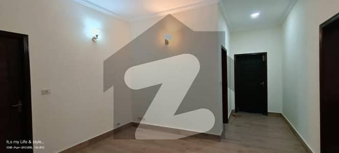 عسکری 11 عسکری,لاہور میں 4 کمروں کا 10 مرلہ مکان 1.55 لاکھ میں کرایہ پر دستیاب ہے۔