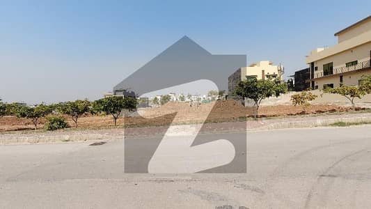 بحریہ ٹاؤن فیز 8 ۔ بلاک آئی بحریہ ٹاؤن فیز 8,بحریہ ٹاؤن راولپنڈی,راولپنڈی میں 10 مرلہ رہائشی پلاٹ 1.1 کروڑ میں برائے فروخت۔