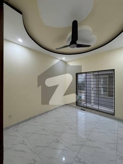 Luxury Ultra-Modern Brand New 5 Marla House For Rent | Prime Location |