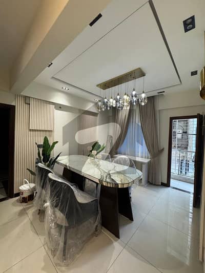 ڈی ایچ اے فیز 6 ڈی ایچ اے ڈیفینس,کراچی میں 3 کمروں کا 9 مرلہ فلیٹ 4.5 کروڑ میں برائے فروخت۔