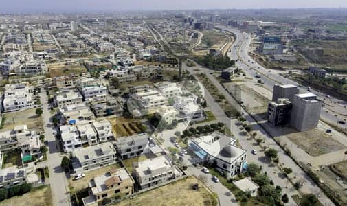 1Kanal Solid level plot near Mcdonalds Sec F DHA 2 for sale