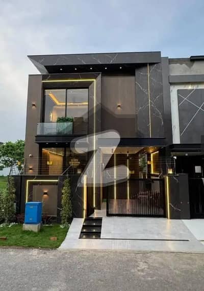 5 Marla Like New Full House With Gas Available For Rent In Bahria Town Lahore.