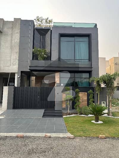 ڈی ایچ اے 9 ٹاؤن ڈیفنس (ڈی ایچ اے),لاہور میں 3 کمروں کا 5 مرلہ مکان 1.08 لاکھ میں کرایہ پر دستیاب ہے۔