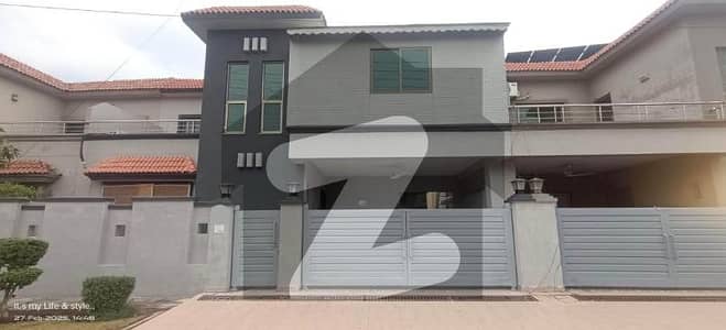 عسکری 11 عسکری,لاہور میں 4 کمروں کا 10 مرلہ مکان 1.65 لاکھ میں کرایہ پر دستیاب ہے۔