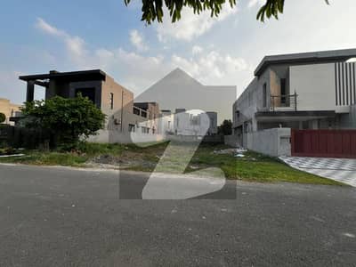 2 KANAL PLOT PRIME LOCATION INVESTOR RATE PHASE 7