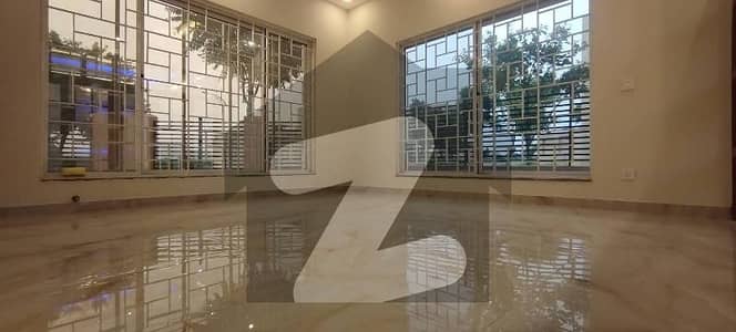 3 bedroom tile floor Upper Portion Available For Rent in cbr Town phase 1 with all Facilities